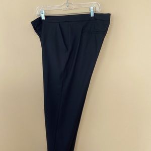 Everlane lightweight wool/elastane ankle pants. Excellent condition!